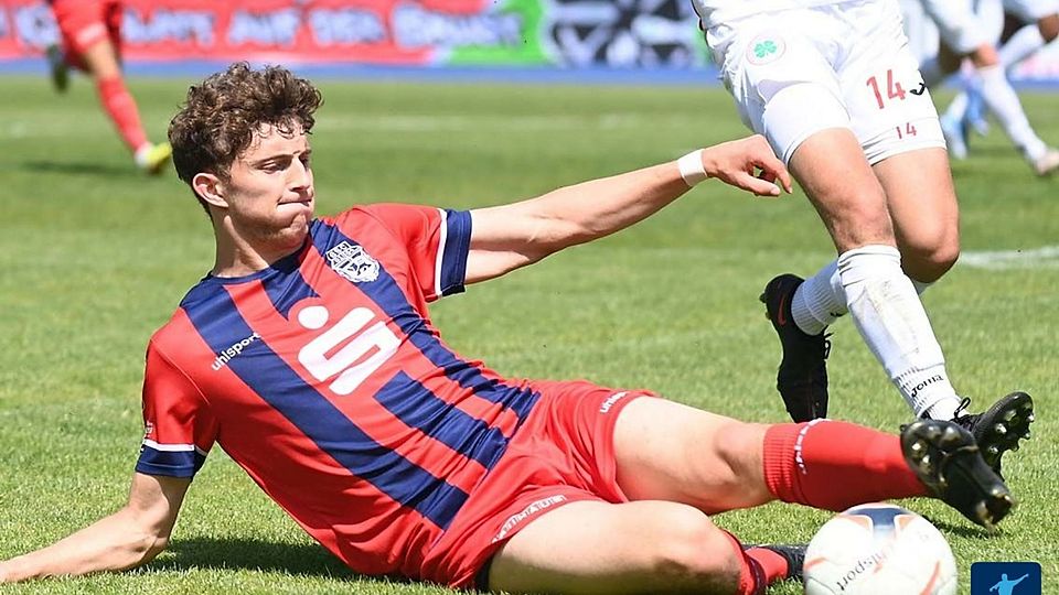 Jonas Berg bleibt beim Bonner SC.