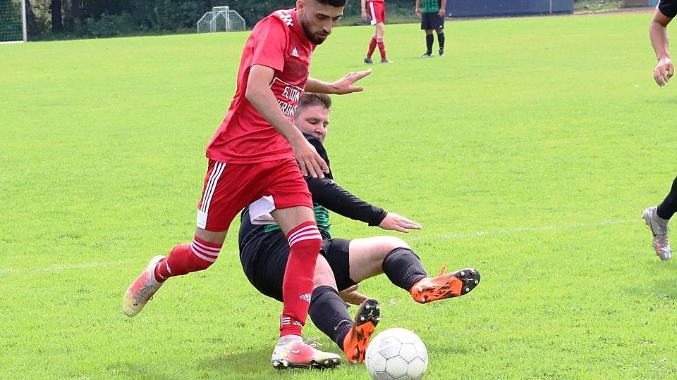 Baris Duman ist meistens schwer zu halten. Drei Treffer gelangen ihm in Agathenburg.
