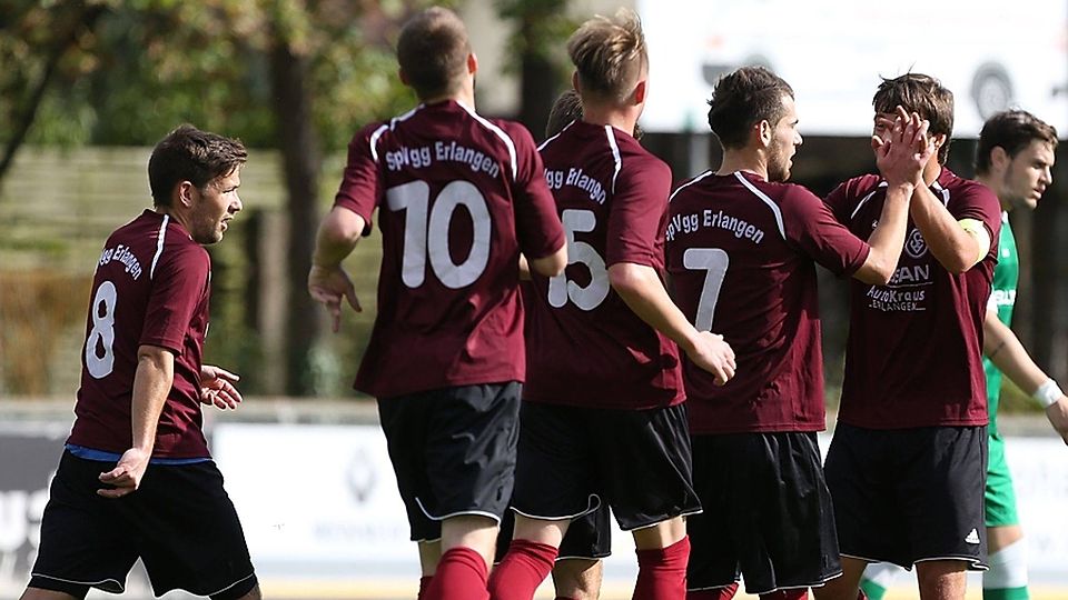 Auch wenn die 1. Mannschaft wieder knapp in der Relegation zur Landesliga scheiterte, sind sie bei der SpVgg Erlangen zufrieden mit dem vergangenen Jahr. F: Zink