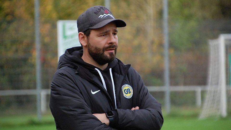 Sehnt die Winterpause herbei: Germanias Trainer Max Weinberger.