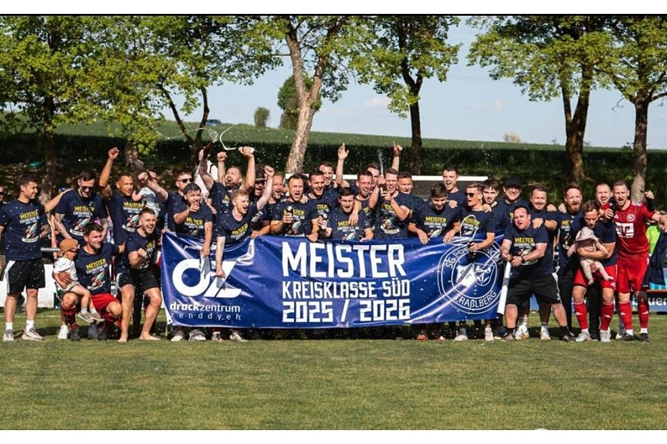 Im zweiten Jahr ihres Bestehens sichert sich die SG SVL Traßlberg/SV Michaelpoppenricht nach einer beeindruckenden Spielzeit die Meisterschaft in der Kreisklasse Süd und damit den Aufstieg in die Kreisliga.