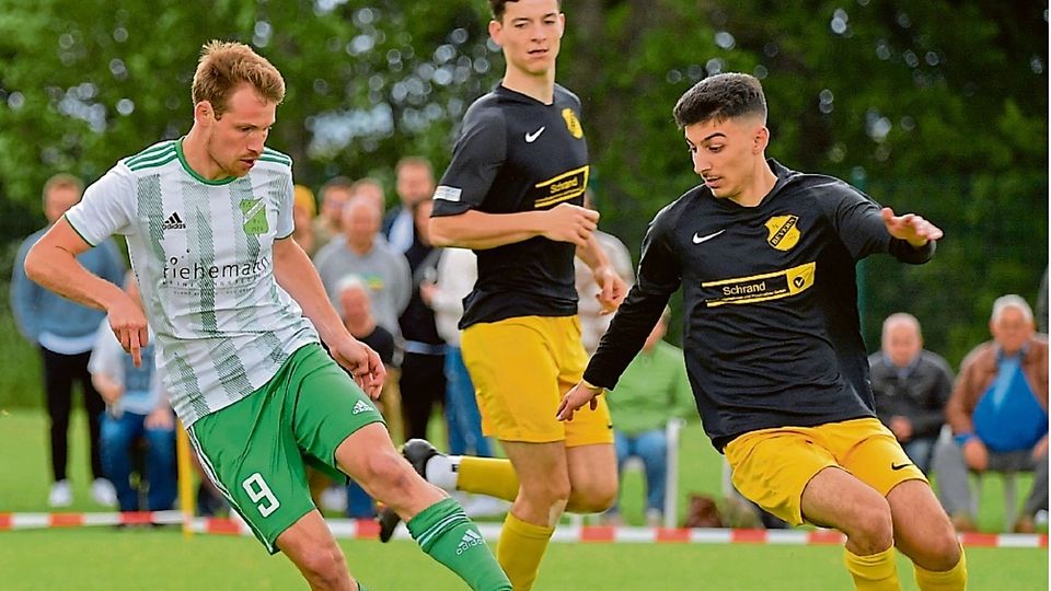 Erzielte den einzigen Ruller Treffer: Stürmer Julian Hawighorst (am Ball).
