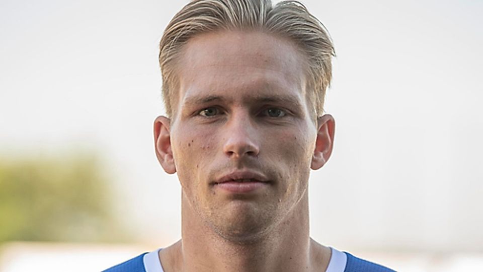 Keeper Julius Paris wechselt vom SV Straelen zum FC Schalke 04.