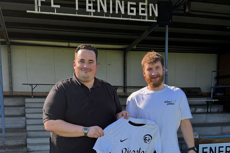v.l.: Kevin Kreuzer, Sportlicher Leiter FCT und Neuzugang Niklas Schindler v.l.: Kevin Kreuzer, Sportlicher Leiter FCT und Neuzugang Niklas Schindler