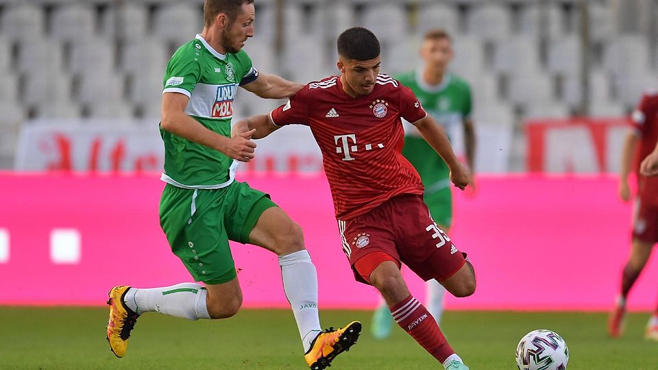 Die U23 des FC Bayern empfangen am Freitagabend in der Regionalliga den FC Memmingen. Fehlen wird Eyüp Aydin. Der türkische U21-Nationalspieler hatte sich unter der Woche am Syndesmoseband verletzt und wird mehrere Monate ausfallen.