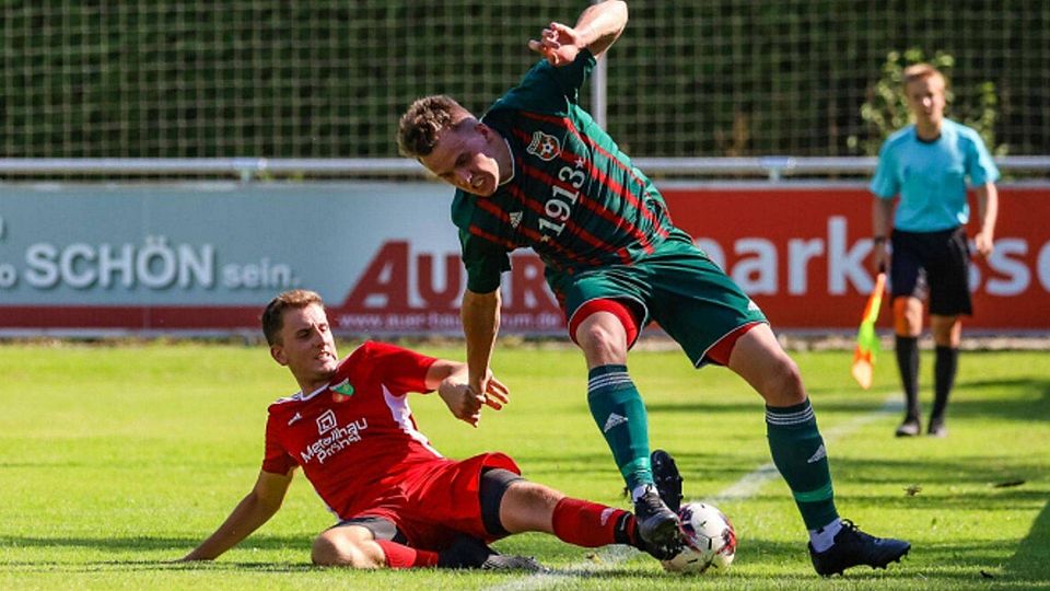 Der TSV Wartenberg (rot) musste auch im Test gegen den SV Walpertskirchen kämpfen.
