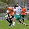 Zuzenhausen (weiß-grün) und Pforzheim treffen sich am Samstag zum Rückspiel.