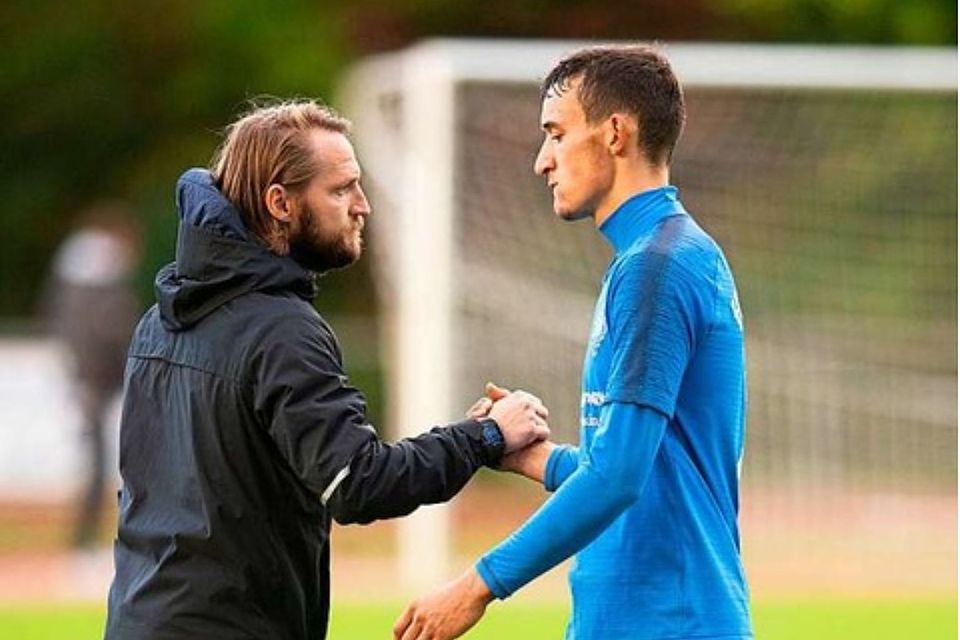 Gesichter, die Bände sprechen: Trainer Florian Heitzmann (links) und Tobias Tritschler nach der 0:2-Niederlage des FC Neustadt