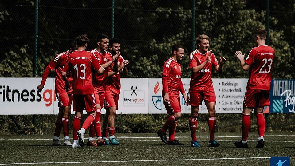 Der FC Lennestadt feierte einen Last-Minute-Sieg.