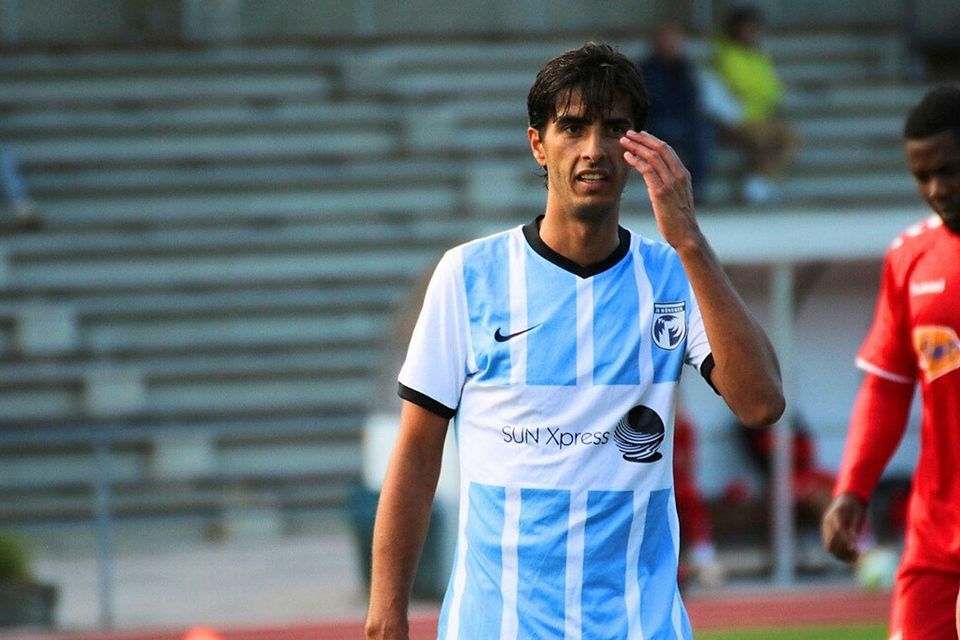 Maxi Ceballos spielte zuletzt für den SVN und stieg mit diesem in die Landesliga auf. Maxi Ceballos spielte zuletzt für den SVN und stieg mit diesem in die Landesliga auf.