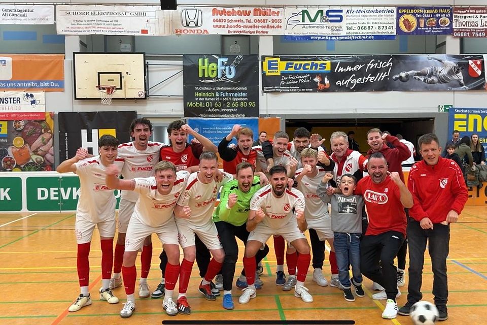 Großer Jubel beim FV Eppelborn nach der Masters-Qualifikation auf den letzten Drücker