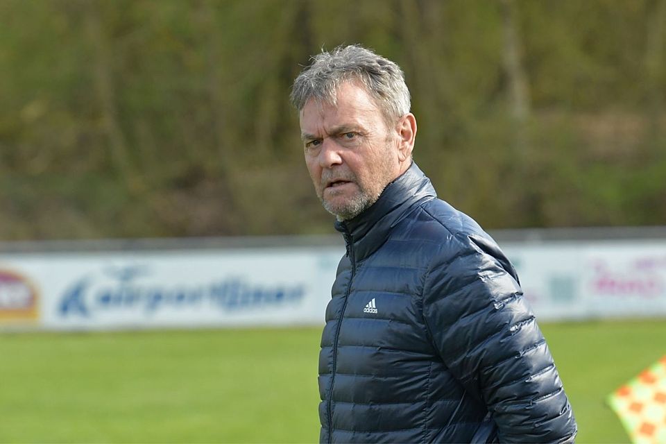 Hat großen Respekt vor dem kommenden Gegner: Bad Abbachs Trainer-Ikone Sepp Schuderer.