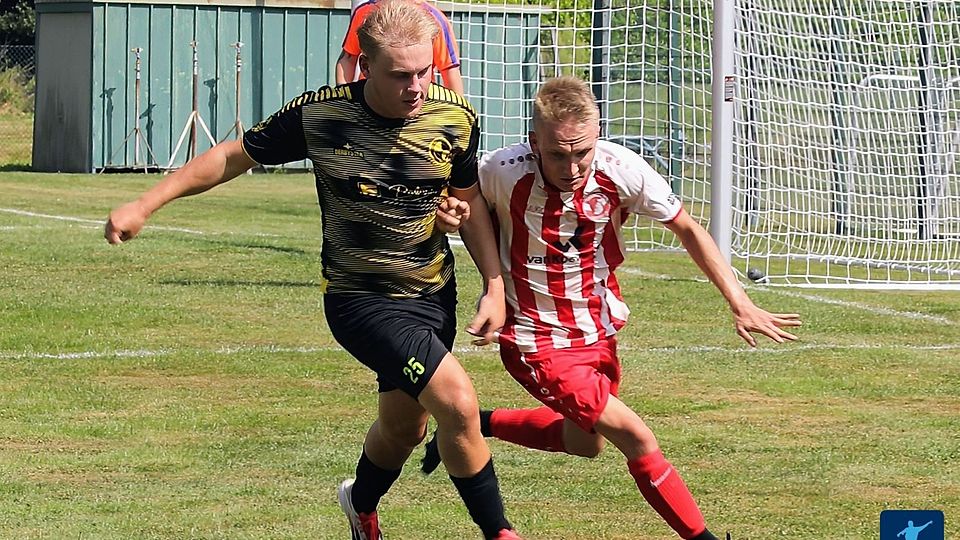 Der Uedemer SV feiert einen Kantersieg.