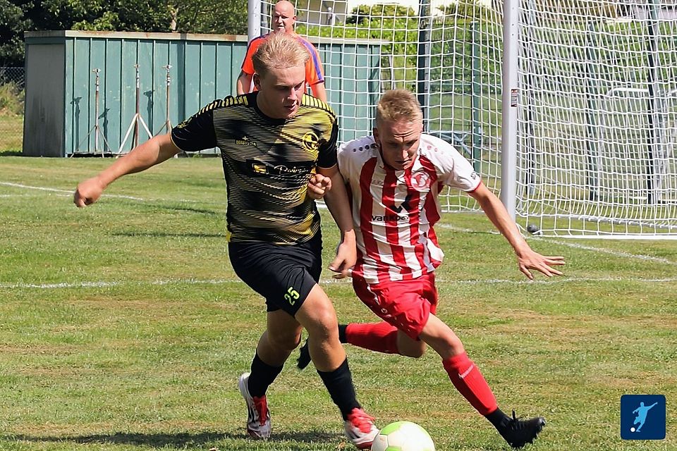 Der Uedemer SV feiert einen Kantersieg. Der Uedemer SV feiert einen Kantersieg.