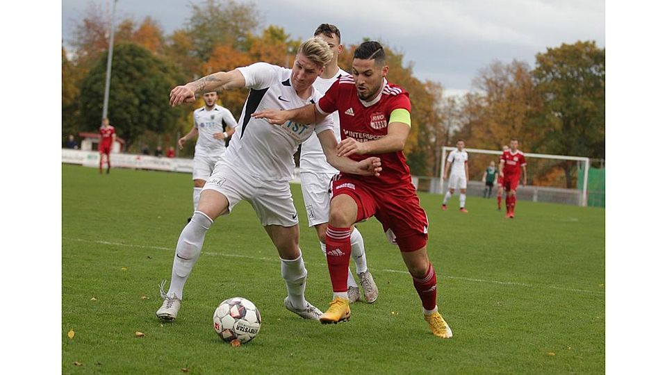 Capitano bleibt an Bord: Belel Meslem (rechts) kickt auch nächste Saison für RWO.	