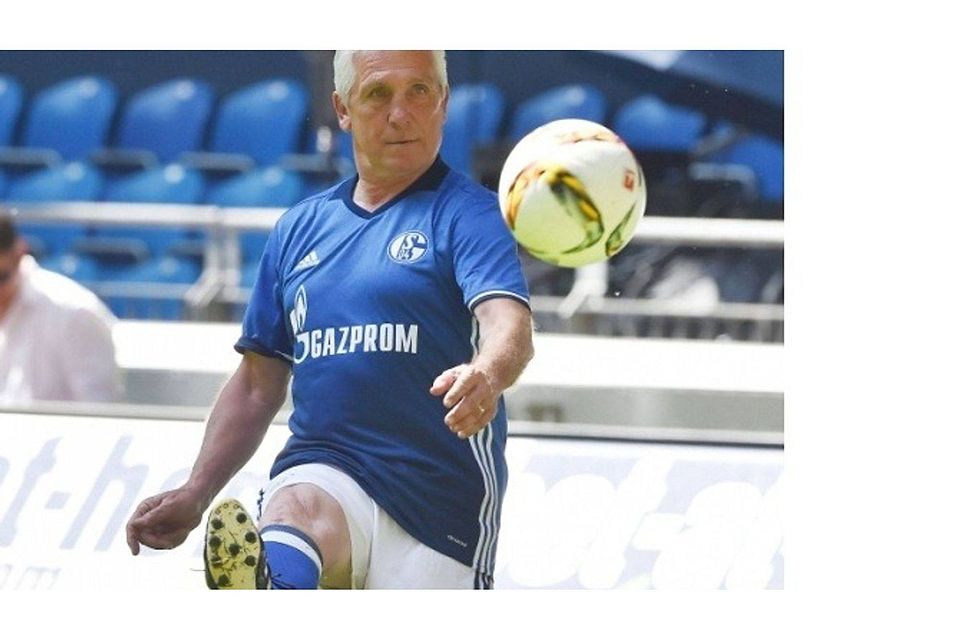 Klaus Fischer steht im Kader der Traditionsmannschaft des FC Schalke 04. Ob er am Freitagabend dabei ist, wird sich zeigen.(Foto: imago)