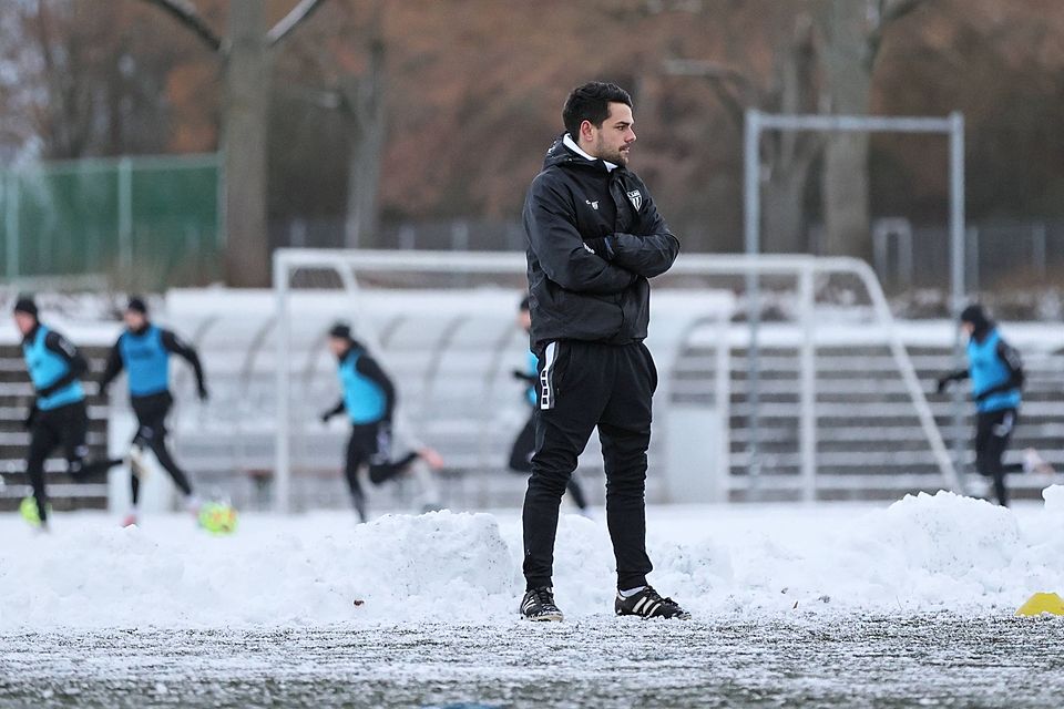 Bei tiefwinterlichen Verhältnissen haben Victor Kleinhenz und seine Schweinfurter die Vorbereitung aufgenommen. Was geht noch für die Schnüdel in einer bisher vermurksten Saison? 