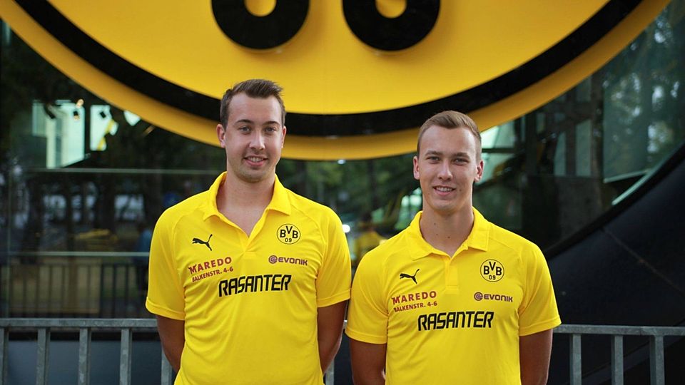 Die A Liga-Fußballer Marvin (l.) und Marian Maiwald (r.) gehen auch in der Tischtennis Regionalliga West für Borussia Dortmund auf Punktejagd.