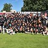 Die Eppelheimer Mannschaft nach dem geglückten Aufstieg im Relegationsfinale gegen Östringen.