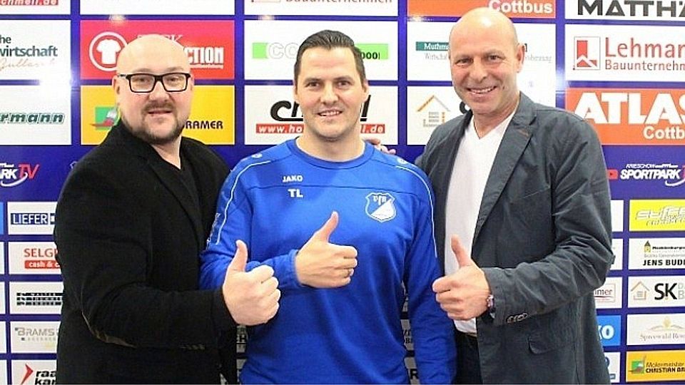 VfB-Manager Christof Lehmann, Trainer Toni Lempke und der 2. Vorsitzende Bernd Parnitzke. Foto: VfB Krieschow