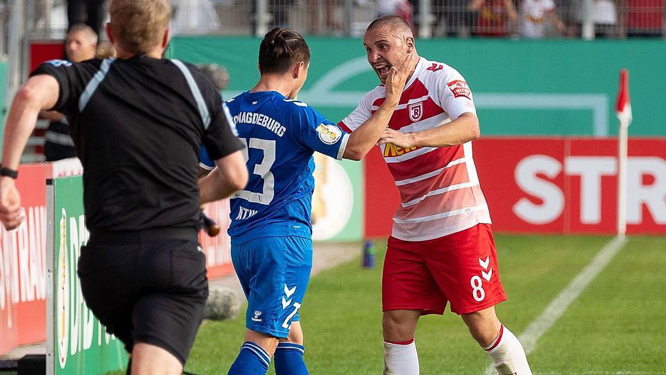 Kann auf dem Spielfeld auch mal emotional werden: Andreas Geipl (rechts), hier im Pokalspiel gegen Magdeburg.