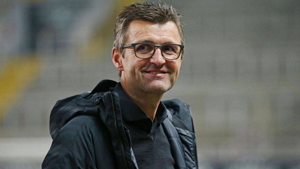 Nimmt die nächste Löwen-Generation unter die Lupe: 1860-Coach Michael Köllner.