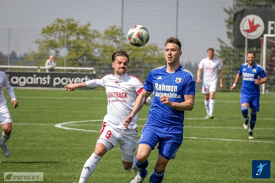 Avdo Iljazovic (li.) fungiert neben seiner Funktion als Torjäger auch als sportlicher Leiter des SV Rott.