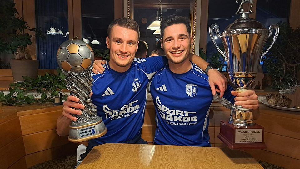 Zwei (Erfolgs-)Gesichter des FRG-Hallencups 2025: Jonas Blöchl (links) und Niklas Bösl.