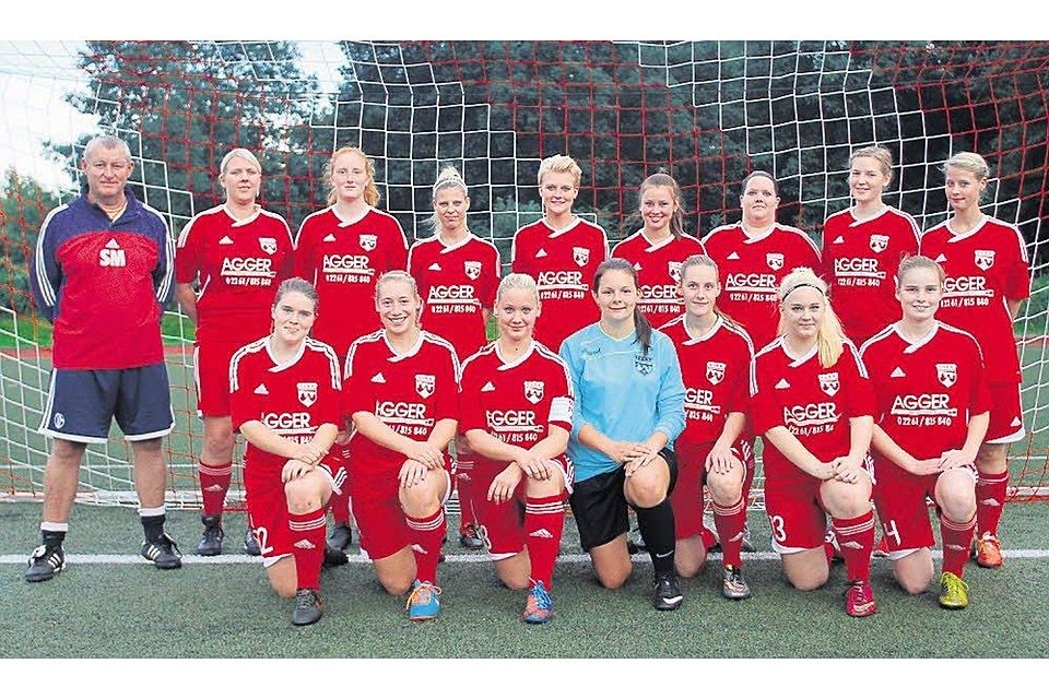 Ohne Niederlage kamen die Dieringhausener Fußballerinnen durch die Vorbereitung., Foto: Giesen Ohne Niederlage kamen die Dieringhausener Fußballerinnen durch die Vorbereitung., Foto: Giesen