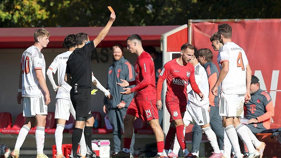 Nach dem Rückstand drehte der FC Bayern München II nach der Pause auf und profitierte von zwei Platzverweisen für den TSV Aubstadt.