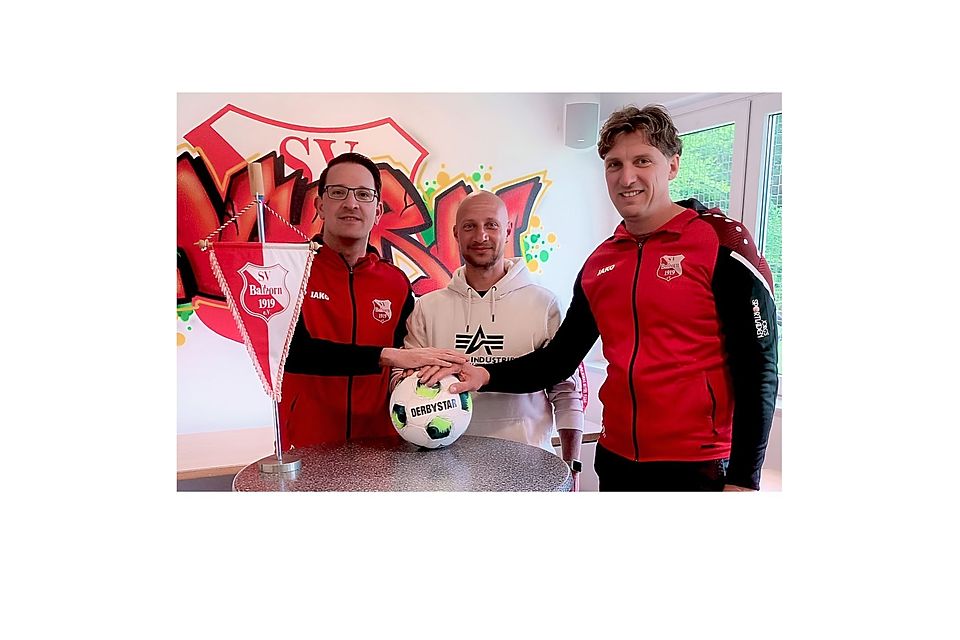 v.l. Abteilungsleiter Marius Rüppel, Jens Steinert, 1. Vorsitzende André Franke