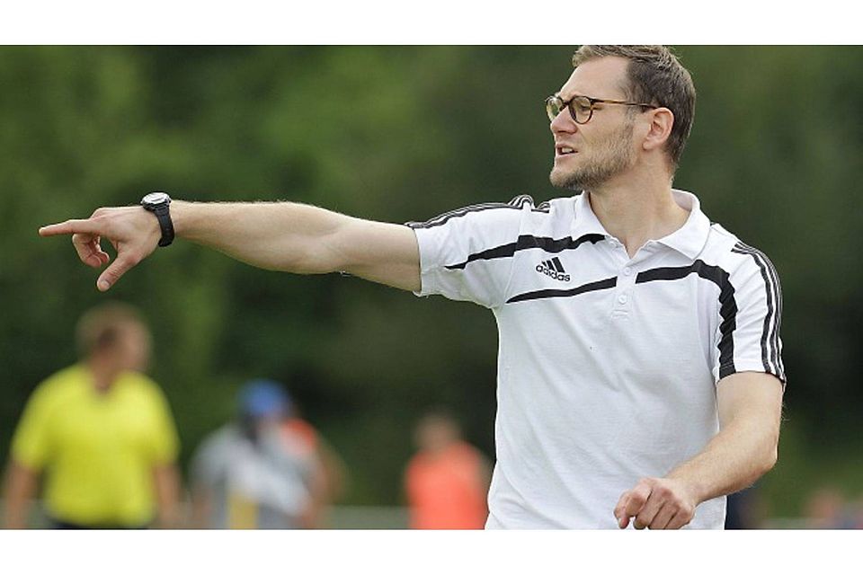 Oliver Schmitt trainiert in der kommenden Runde nicht mehr den FSV Saulheim, sondern Fortuna Mombach.	Archivfoto: pa/Axel Schmitz