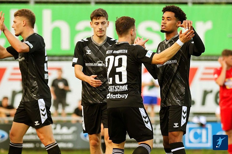 Machen derzeit Spaß: Die Kicker des SV Wacker Burghausen.