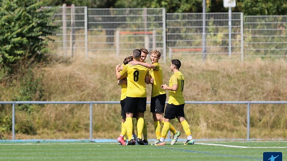 Dreimal hinten und doch gewonnen: Die SG Oberliederbach durfte nach 94 Minuten den Heimsieg gegen den SC Eschborn bejubeln. 