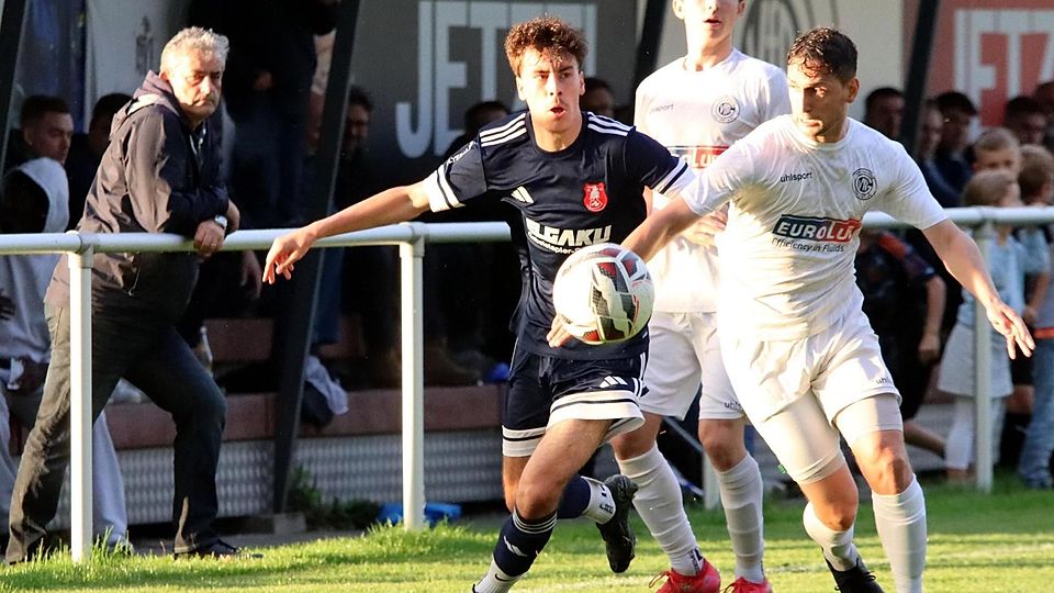 Könnten sogar die Tabellenspitze erobern: Die Kammerberger um Dario Stanic (l.) spielen bisher eine starke Saison.