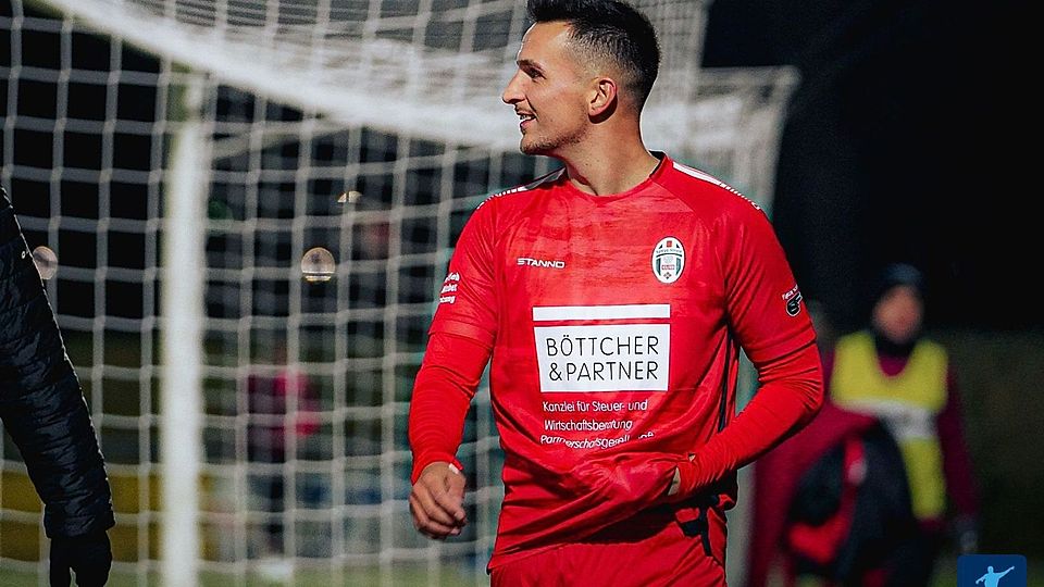 Landesliga-Absteiger SpVgg Steele will im Nachholspiel am Mittwochabend den ersten Saisondreier verbuchen. 