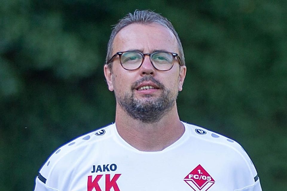 Cheftrainer Kemal Kuc hat seinen Vertrag beim 1. FC Viersen bis 2025 verlängert.