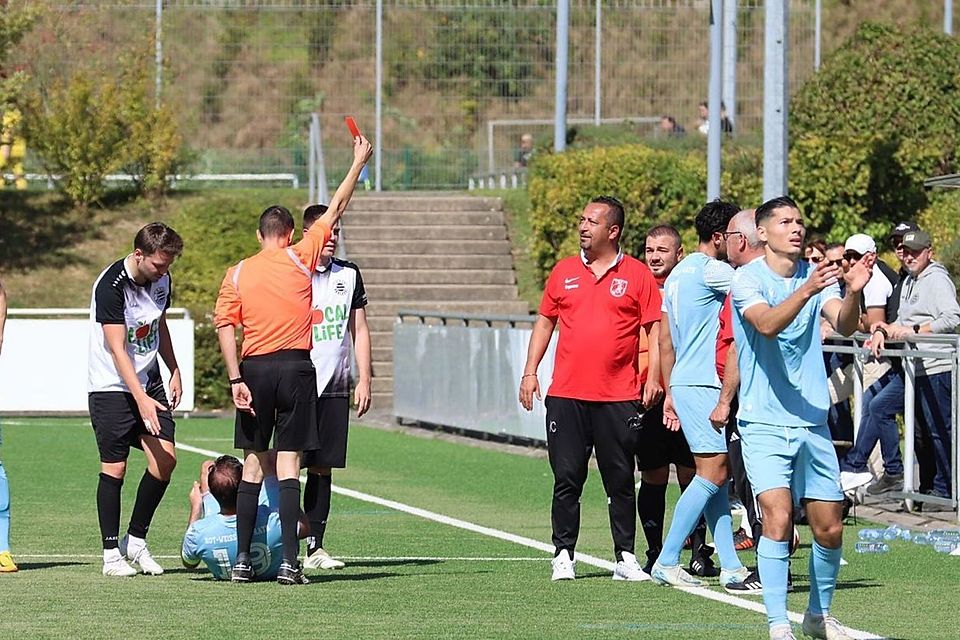 Ibo Cöl (r.) ist nicht mehr Wülfrath-Trainer. 