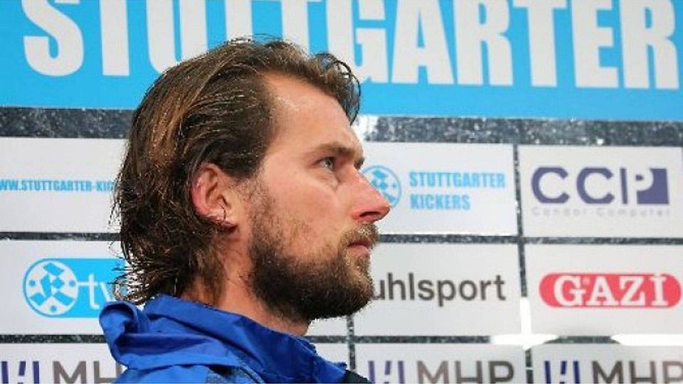 Die Tage von Tomasz Kaczmarek bei den Stuttgarter Kickers sind gezählt: Der Trainer musste seinen Spind im ADM-Sportpark räumen. Foto: Pressefoto Baumann