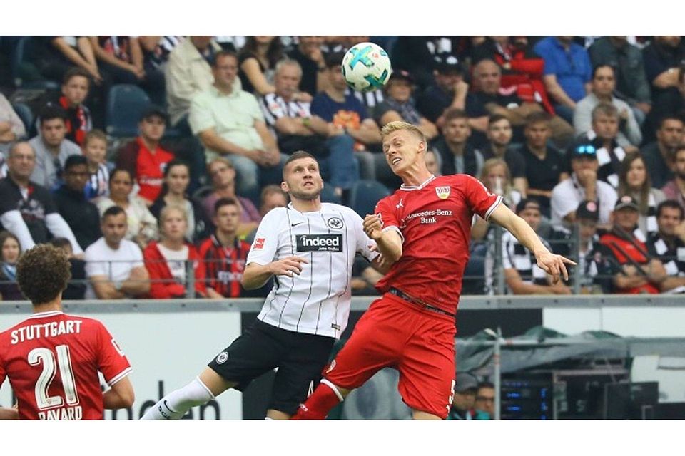 Timo Baumgartl (rechts) hat sich seit 2014 zu einer festen Größe in der Abwehr des VfB Stuttgart entwickelt Foto (Archiv): Eibner