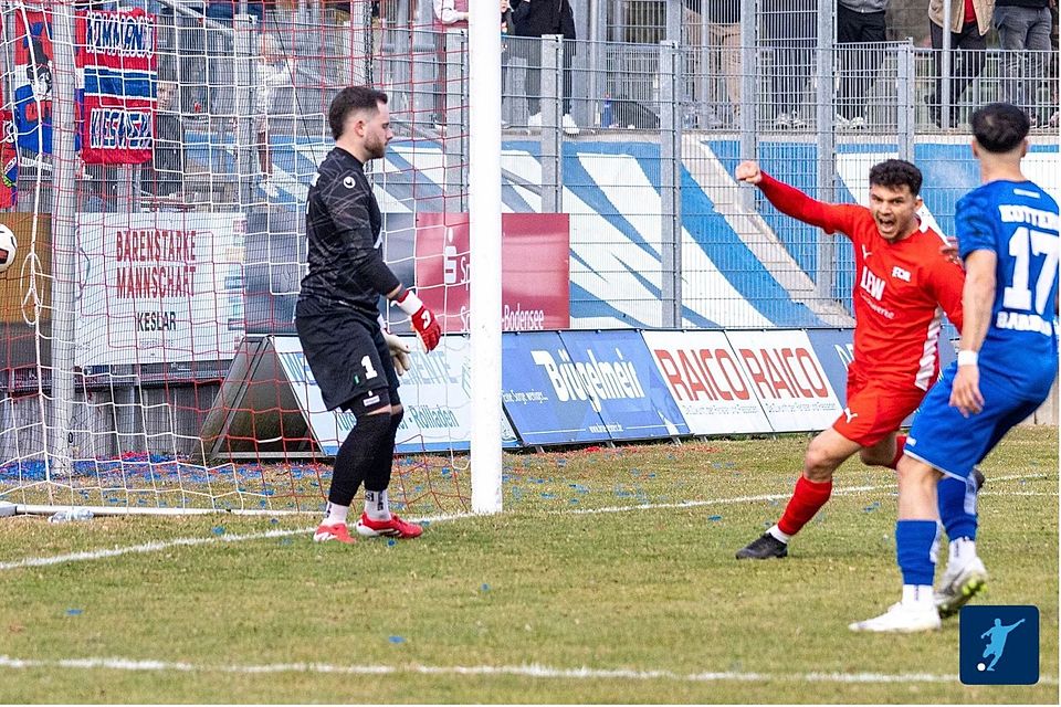 Drin das Ding: Kutay Yel (in rot) bejubelt seinen Siegtreffer gegen Kottern.