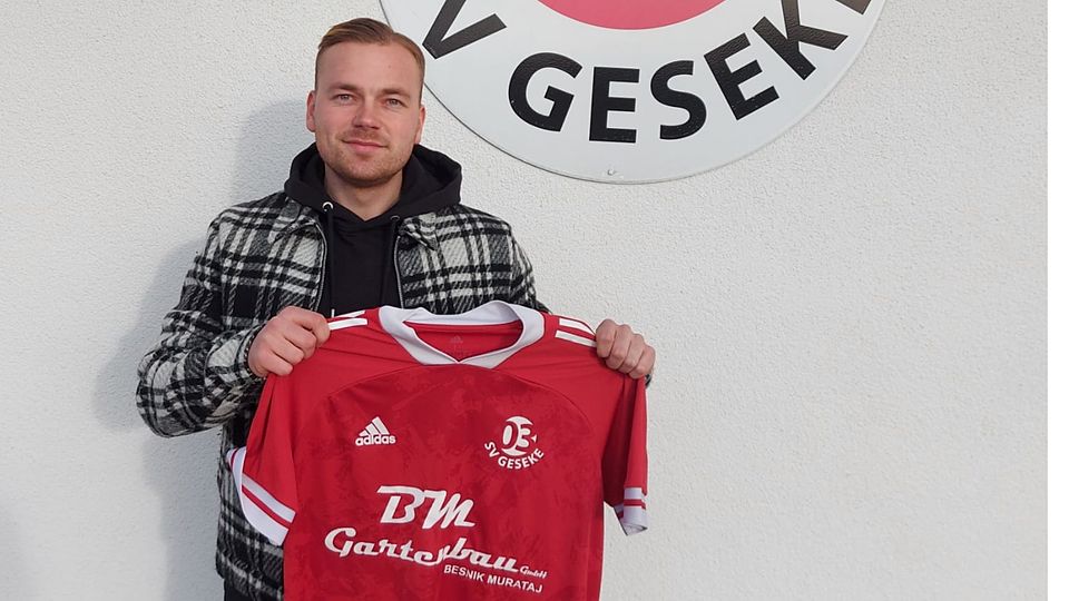 Niklas Kirchhoff bei seiner Vorstellung in Geseke