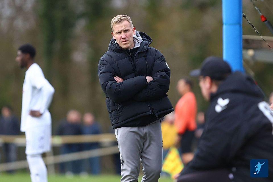 Jan-Philipp Rose, Trainer des ETSV Hamburg. 