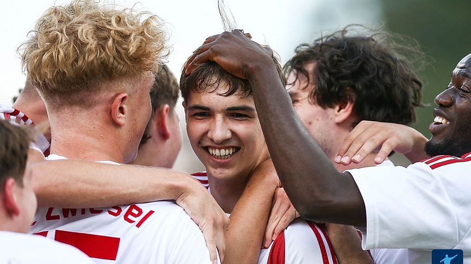 Glatter Derbysieg in Langdorf für den SC Zwiesel!
