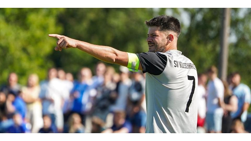 Entscheidet die Partie in der Fußball-B-Liga gegen den SV Hermannstein für sich: Miguel Noriega vom SV Kölschhausen. © Isabel Althof