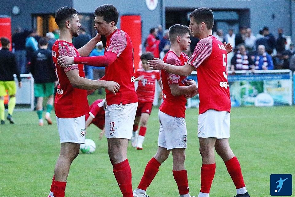 Zurück in Wasserburg hat Robin Ungerath (li.) die Freude am Fußballspielen wieder gefunden.