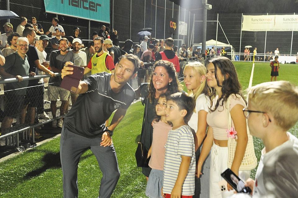 Ex-Nati-Legende Stephan Lichtsteiner verrichtete beim FCWB grossartige Arbeit und begeisterte Jung und Alt.