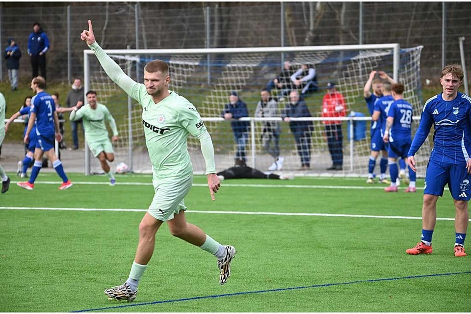Nils Drauschke (PSV) bejubelt die Führung.