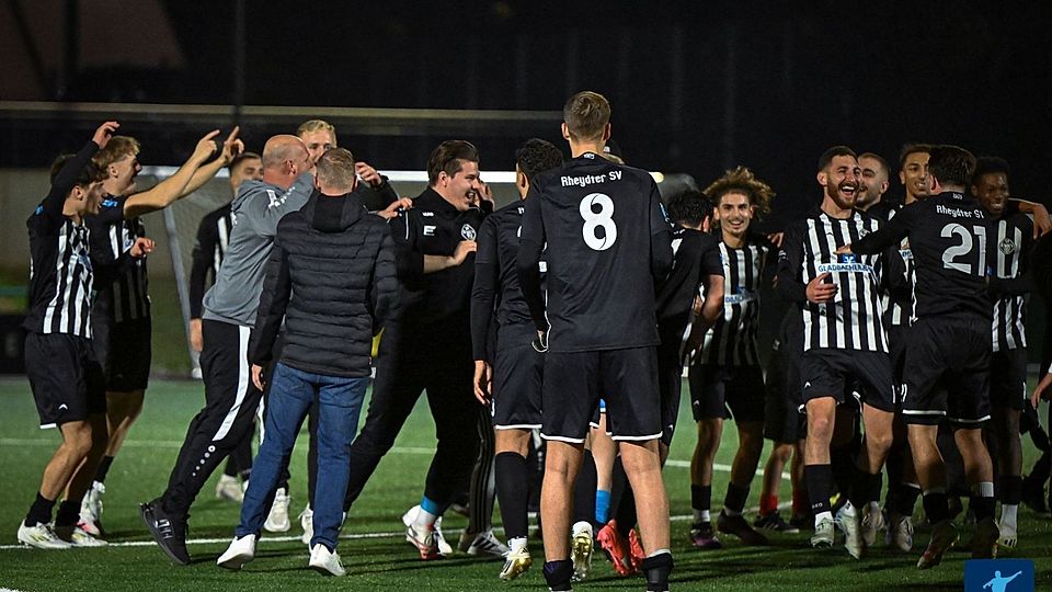 Der Rheydter SV bejubelt den Einzug ins Finale