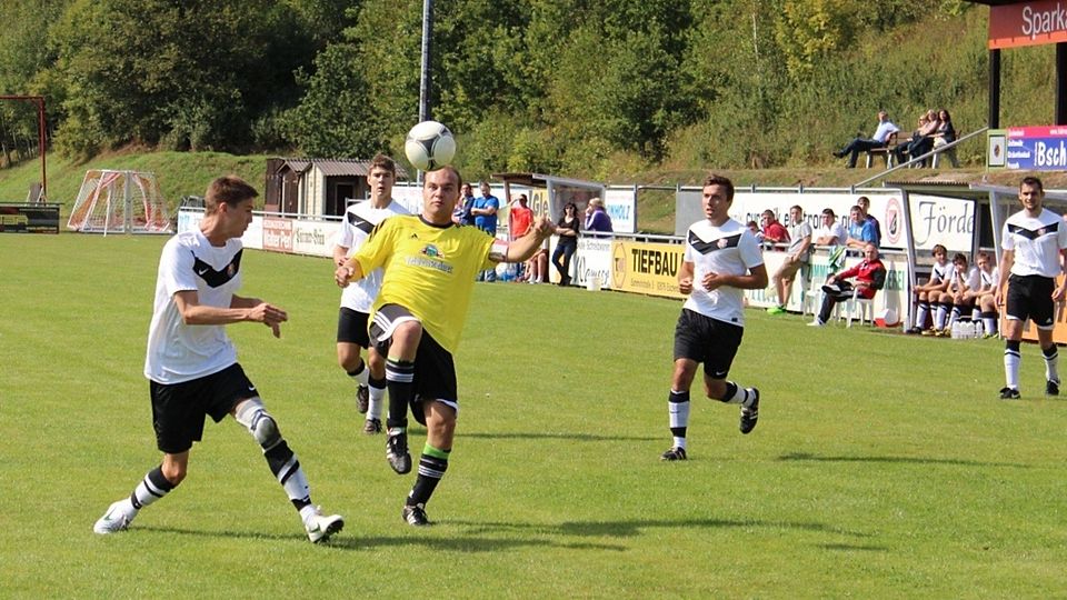 Die SG Mehlmeisel/Fichtelberg ist einer der Gewinner des 8. Spieltages. Die Mannschaft aus dem Fichtelgebirge konnte den SC Eschenbach mit 2:1 besiegen und steht nun auf dem 2. Tabellenplatz der Liga.